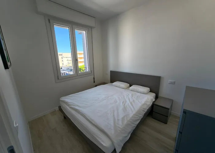 Thesweetspotbibione *